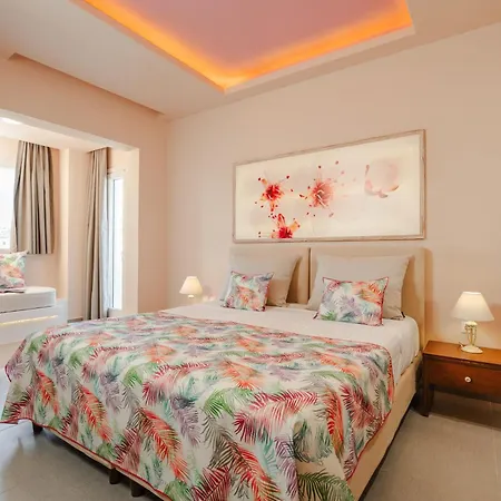 Michaella Apartament Pláka