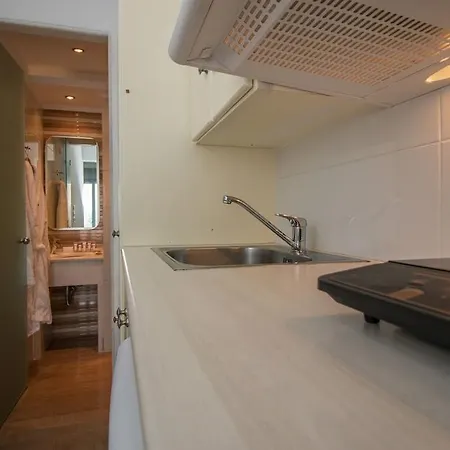 Michaella Appartement Pláka